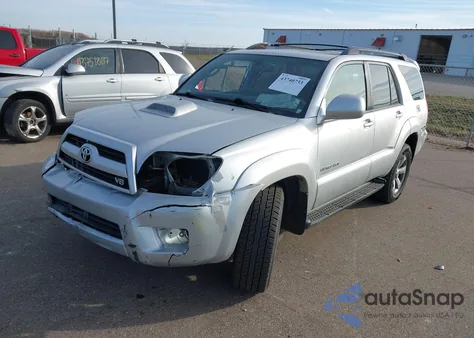 2008 Toyota 4Runner Limited V8 z USA, uszkodzony, nr VIN JTEBT17R18K003950
